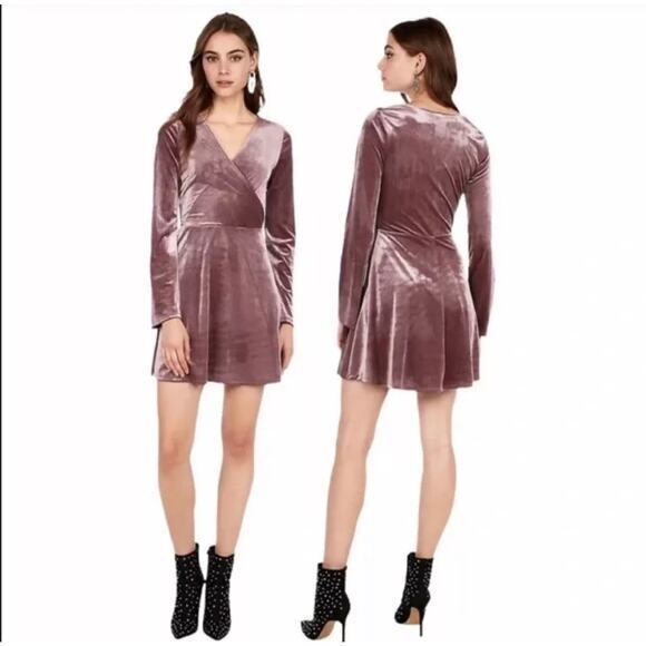 NWT Express Womens Size Medium Pink Mauve Long Sleeve Soft Corduroy‎ Wrap Dress - Picture 1 of 12